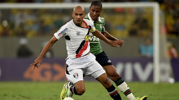 Barcelona sign young midfielder Robert Goncalves from Fluminense