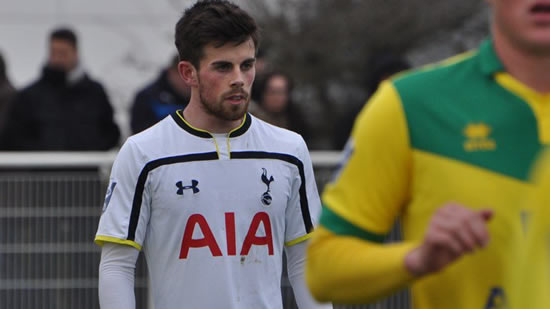 Official: Tottenham confirm loan move for Kenny McEvoy
