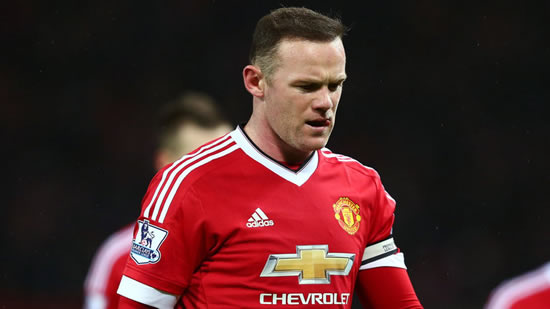 Wayne Rooney ruled out for six weeks with knee injury