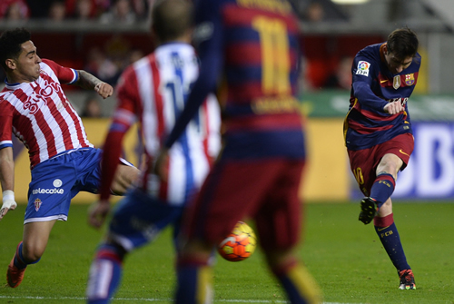 Sporting Gijon 1 - 3 Barcelona: Lionel Messi passes 300 Primera Division goals as Barcelona move six clear