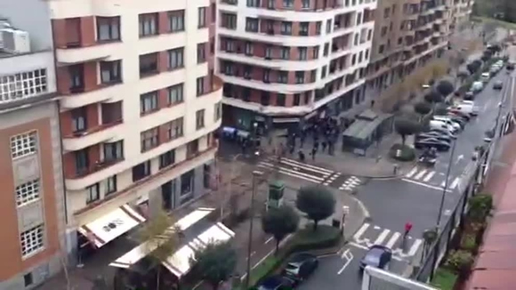 Violent clashes flare up in Bilbao city centre