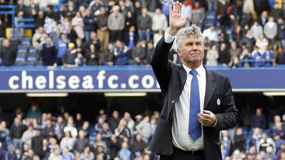 Chelsea manager Guus Hiddink 'in favour' of quickly hiring new boss
