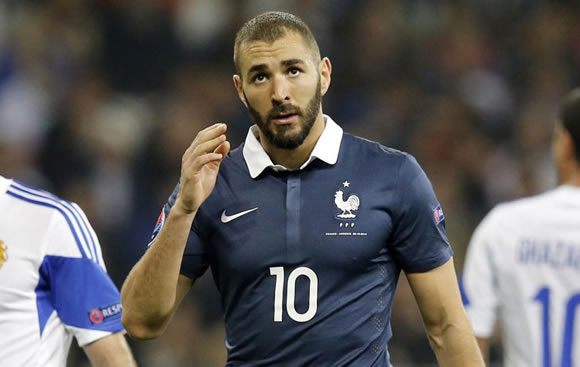 France turns its back on Benzema