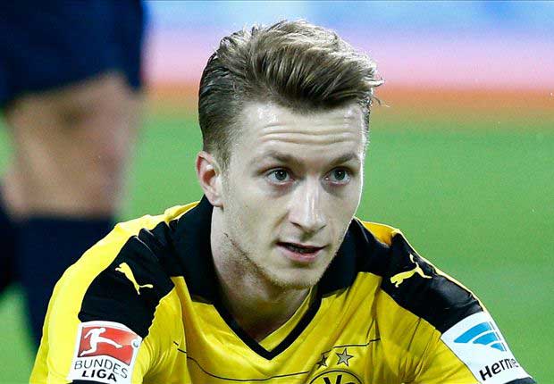 Borussia Dortmund 0-0 Bayern Munich: Bavarians maintain five-point lead