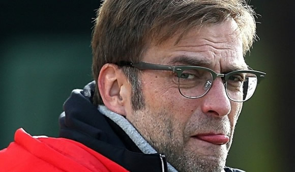 Klopp 'not worried' by Benteke form