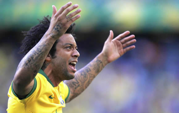 Dunga plays games over Marcelo