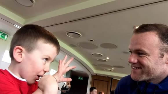 Manchester United Stars Make Young Fans' Dream Day Come True