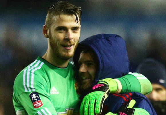 PSG & Real Madrid to battle for De Gea
