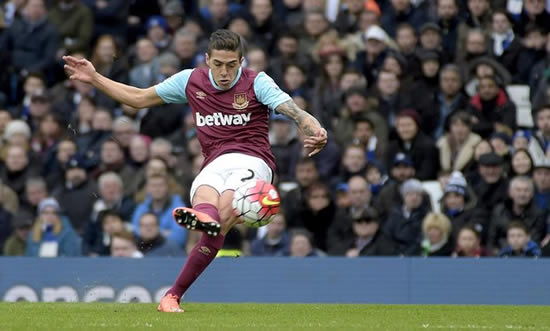 West Ham sign Manuel Lanzini on permanent deal after paying £9 million