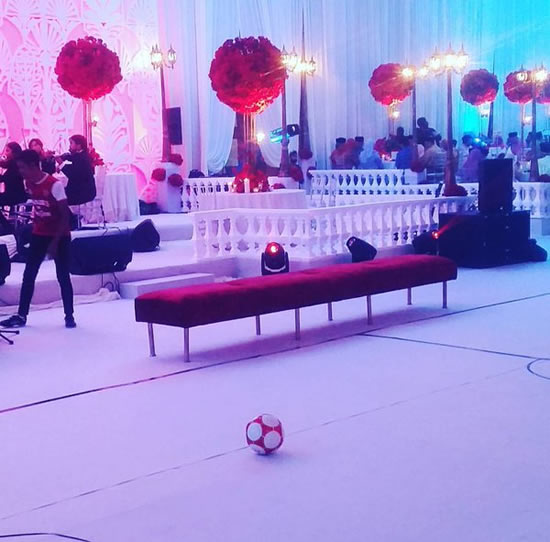 Malaysian Arsenal Fans Host Bizarre 'Football Themed' Wedding