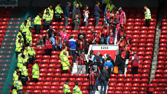 Police: Old Trafford 'bomb' was dummy device left over from training exercise