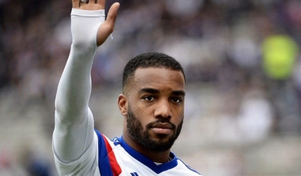 Lyon will consider big offer for Lacazette