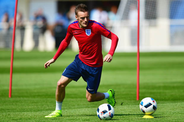 Arsenal cancelled Jamie Vardy medical after striker made U-turn, says Ray Parlour