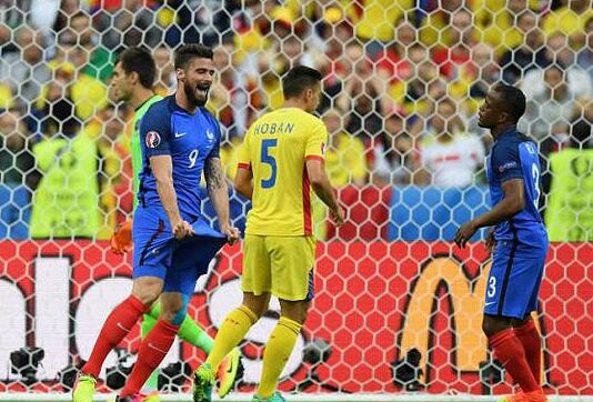 France 2-1 Romania: Dimitri Payet is France's late matchwinner in opening match at Euro 2016