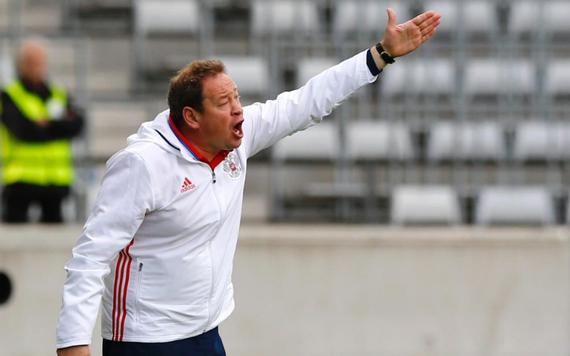 Russia coach Leonid Slutsky offers his resignation after Wales defeat