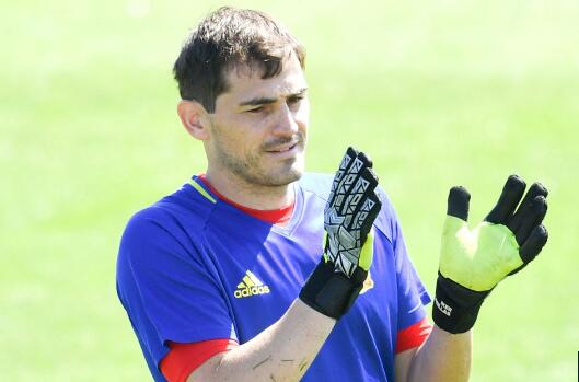 Casillas deploys Rambo to hint at retirement