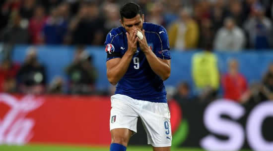 Pelle apologises for penalty miss