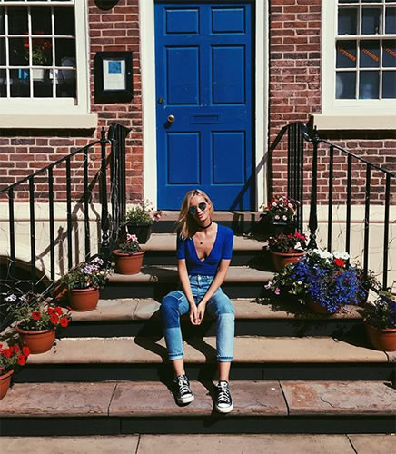 New Liverpool signing’s stunning girlfriend sends message to Reds fans