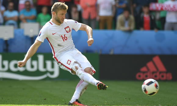 Jakub Blaszczykowski signs for Wolfsburg from Borussia Dortmund