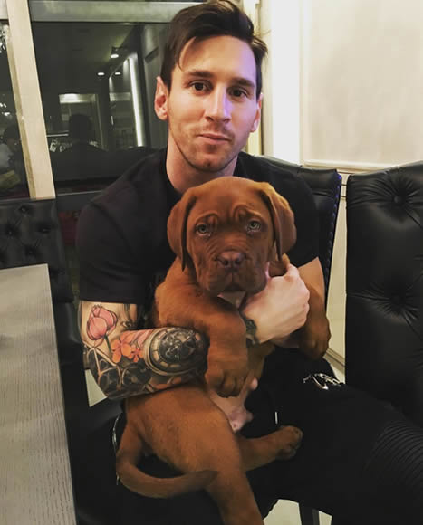 Messi shares photo with his dog