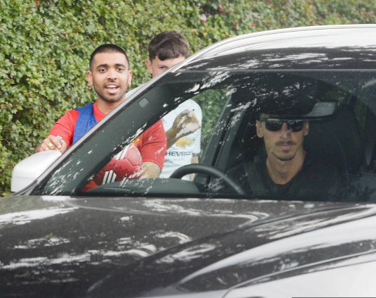 Ibrahimovic snubs fans as Man United stars sneak out of back door