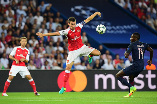 Paris Saint Germain 1 - 1 Arsenal: Alexis Sanchez earns Arsenal point in Paris as Giroud sees red