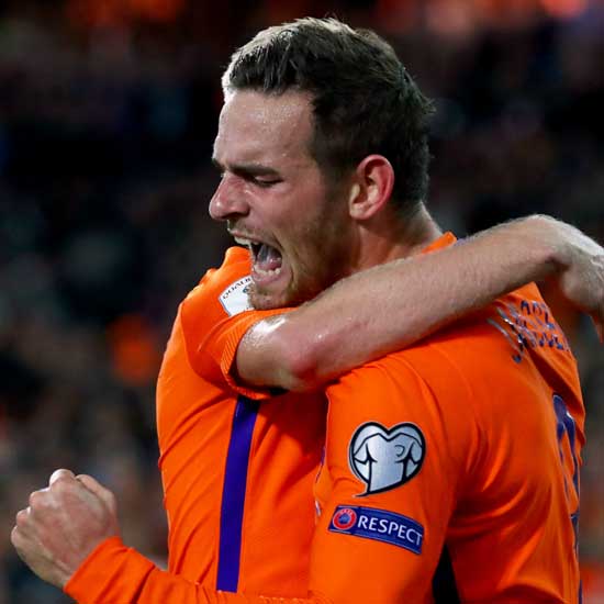 Netherlands 4-1 Belarus: Promes breaks international duck with double