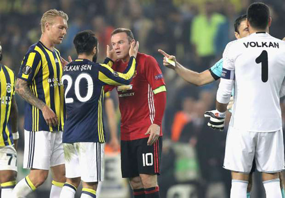Fenerbahce 2 - 1 Manchester United: Wayne Rooney's historic goal counts for nothing as Manchester United are beaten
