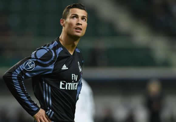 Ronaldo set to sign new Real Madrid contract