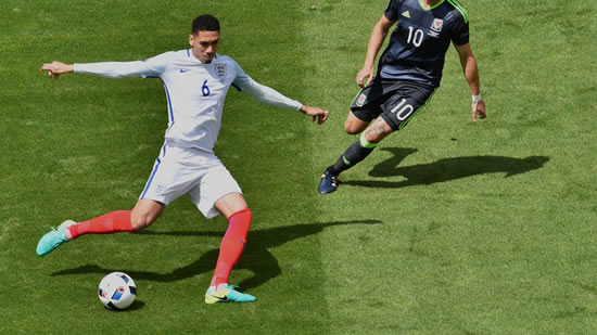 Gareth Southgate doesn't doubt Luke Shaw or Chris Smalling's character