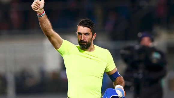 Buffon equals Casillas' European record