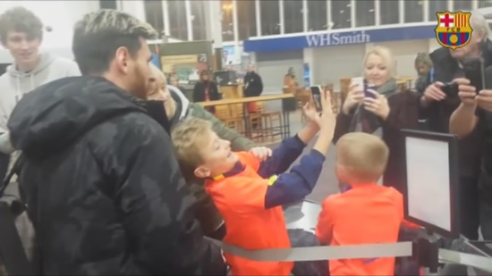 Messi makes two young fans' day