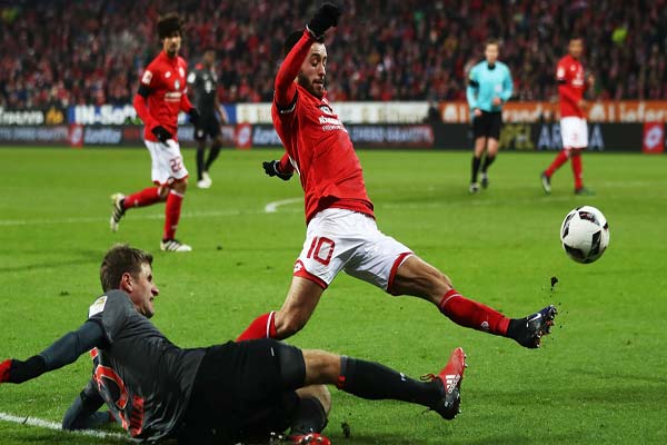 Mainz 1-3 Bayern Munich: Bavarians battle back for victory