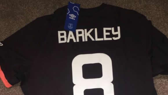 Everton Fan Recieves A Ross Barkley Shirt For Christmas