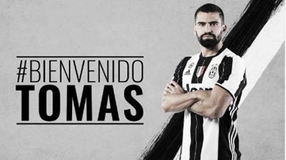 Juventus sign Venezuela captain Rincon