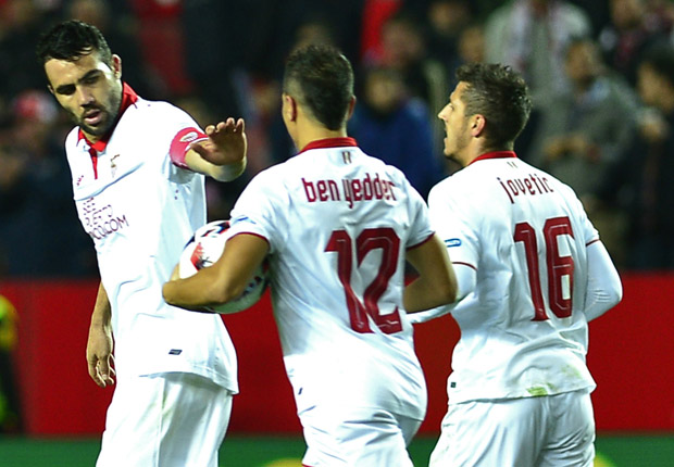 Sevilla 3-3 Real Madrid (agg. 3-6): Benzema strikes late to set new record