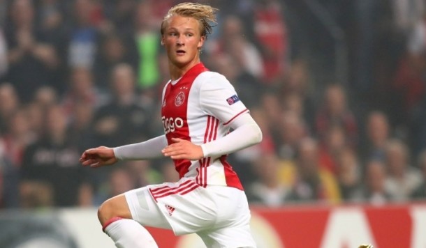 Dortmund consider Dolberg swoop as Ramos replacement