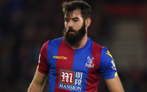 Crystal Palace’s Joe Ledley gets a significant hair cut