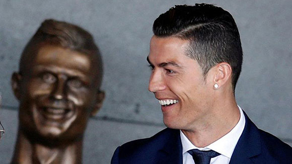 Cristiano Ronaldo statue creator: He liked what he saw