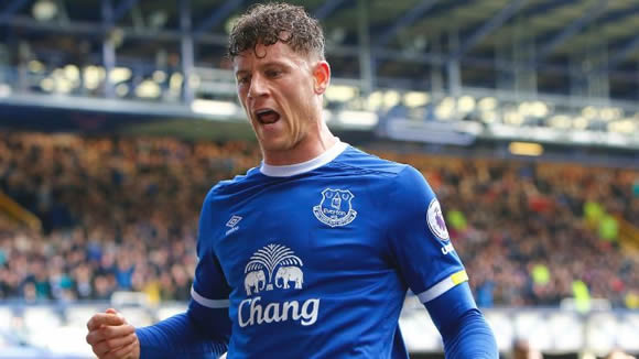 Manchester United plot £35m swoop for Everton contract rebel Ross Barkley