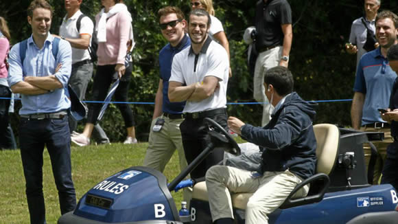 Bale schedules in golf tournament while Wales fight for World Cup spot