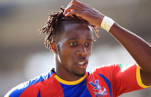 Wilfried Zaha sent a message to his Crystal Palace teammates amid interest from Chelsea