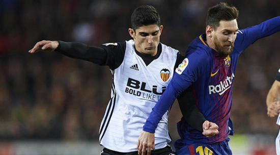 Valencia strike deal with PSG for Guedes return