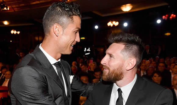 Cristiano Ronaldo is NOT on Lionel Messi's level for one reason - Juanfran