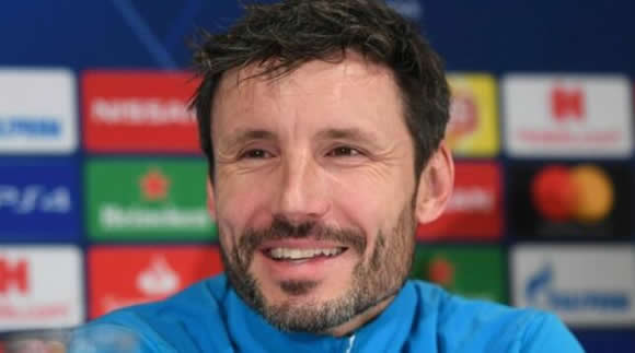 Van Bommel: I don't believe Barcelona are in crisis