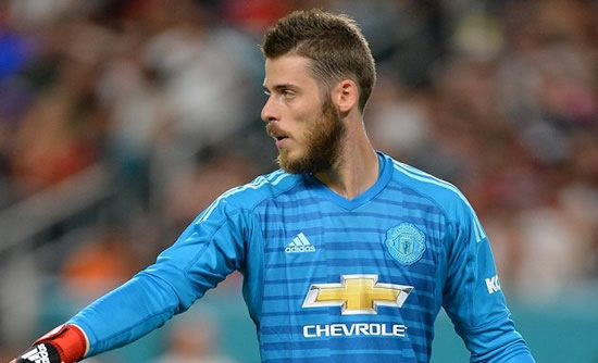De Gea ready to sign world record Man Utd contract