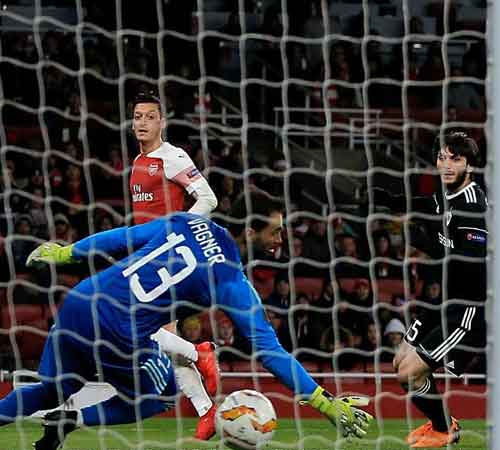 Arsenal 1 Qarabag 0: Lacazette on target as Saka shines