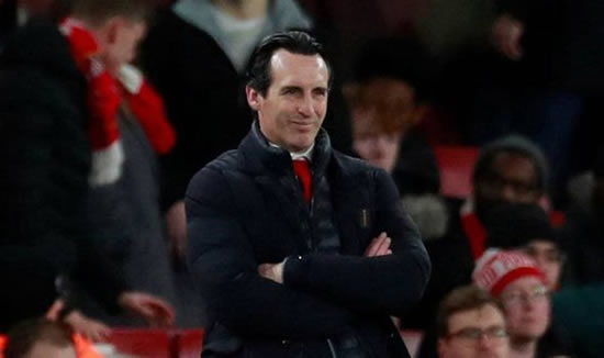 Mesut Ozil: Arsenal boss Unai Emery refuses to answer transfer question after Spurs defeat