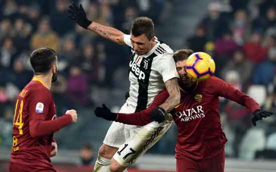 Juventus 1 Roma 0: Mandzukic adds to Di Francesco torment