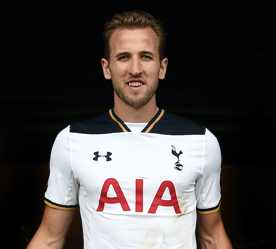 WWE fans convinced HARRY KANE spotted in 90s wrestling match